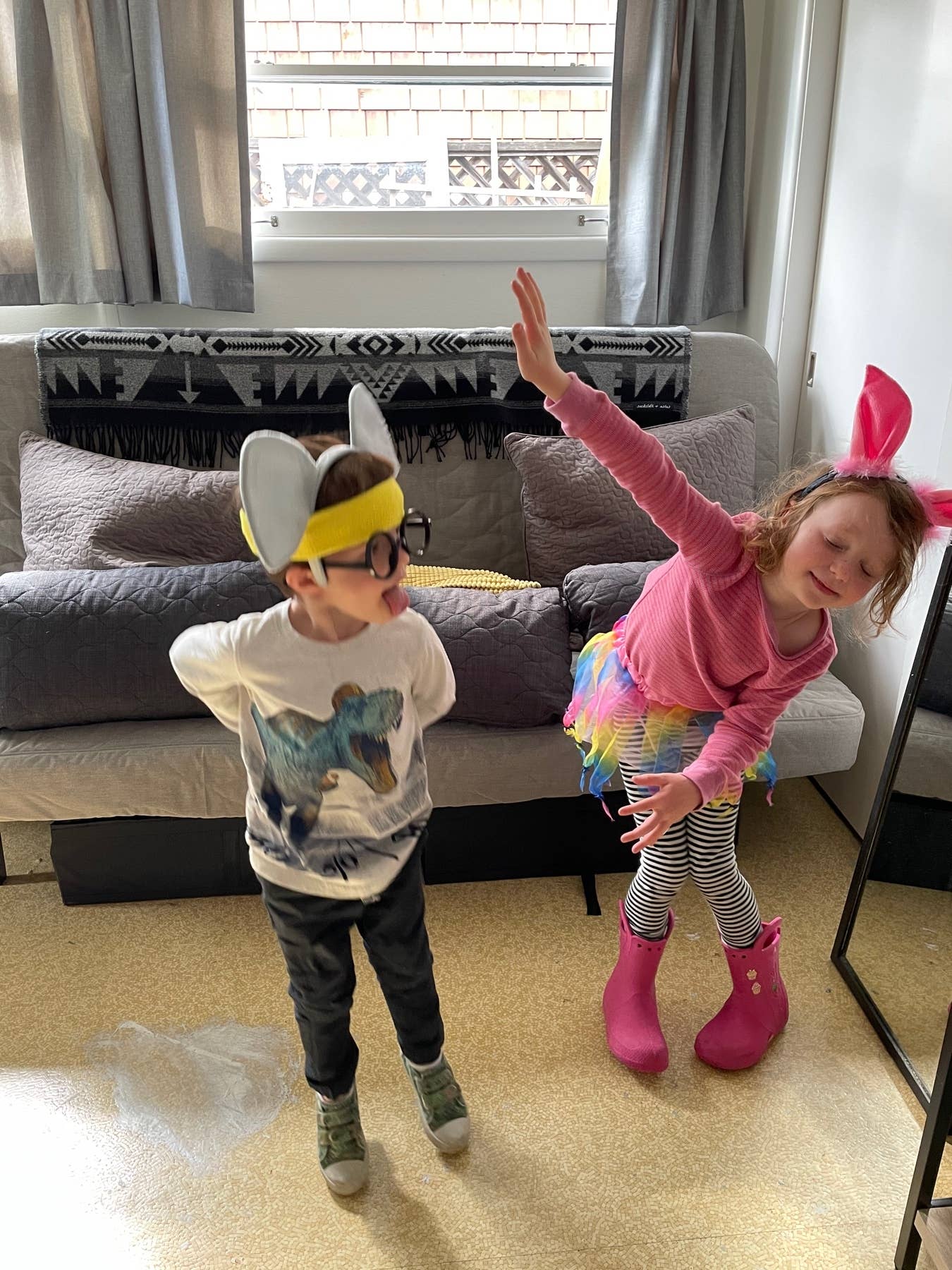 Littles Imaginative Play- Elephants Cannot Dance