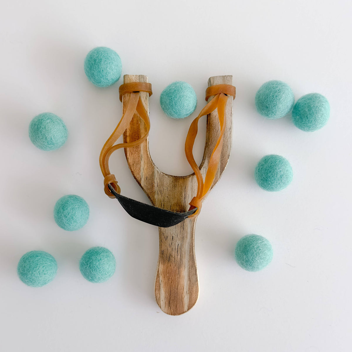 Wood Slingshot with 10 Felt Balls