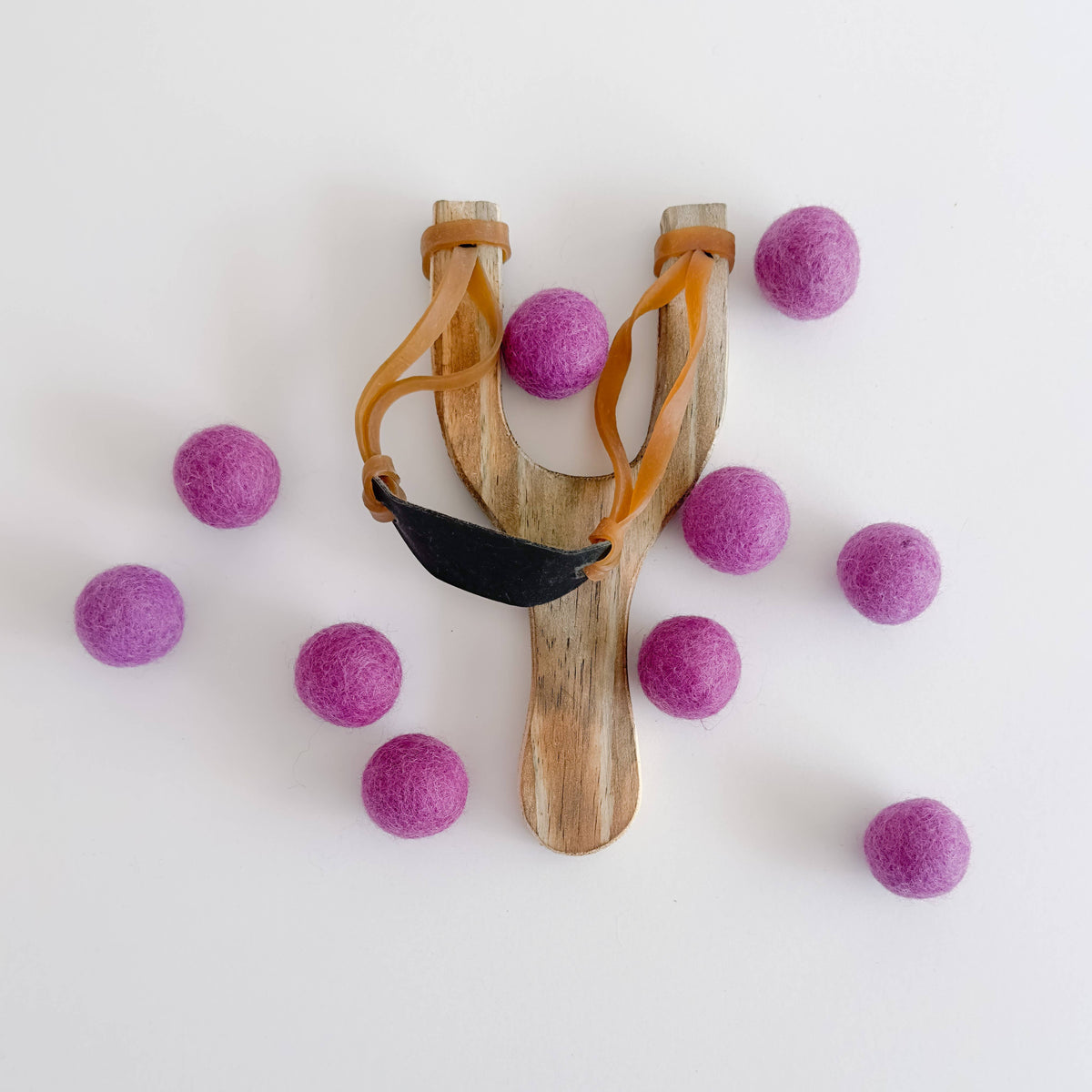Wood Slingshot with 10 Felt Balls