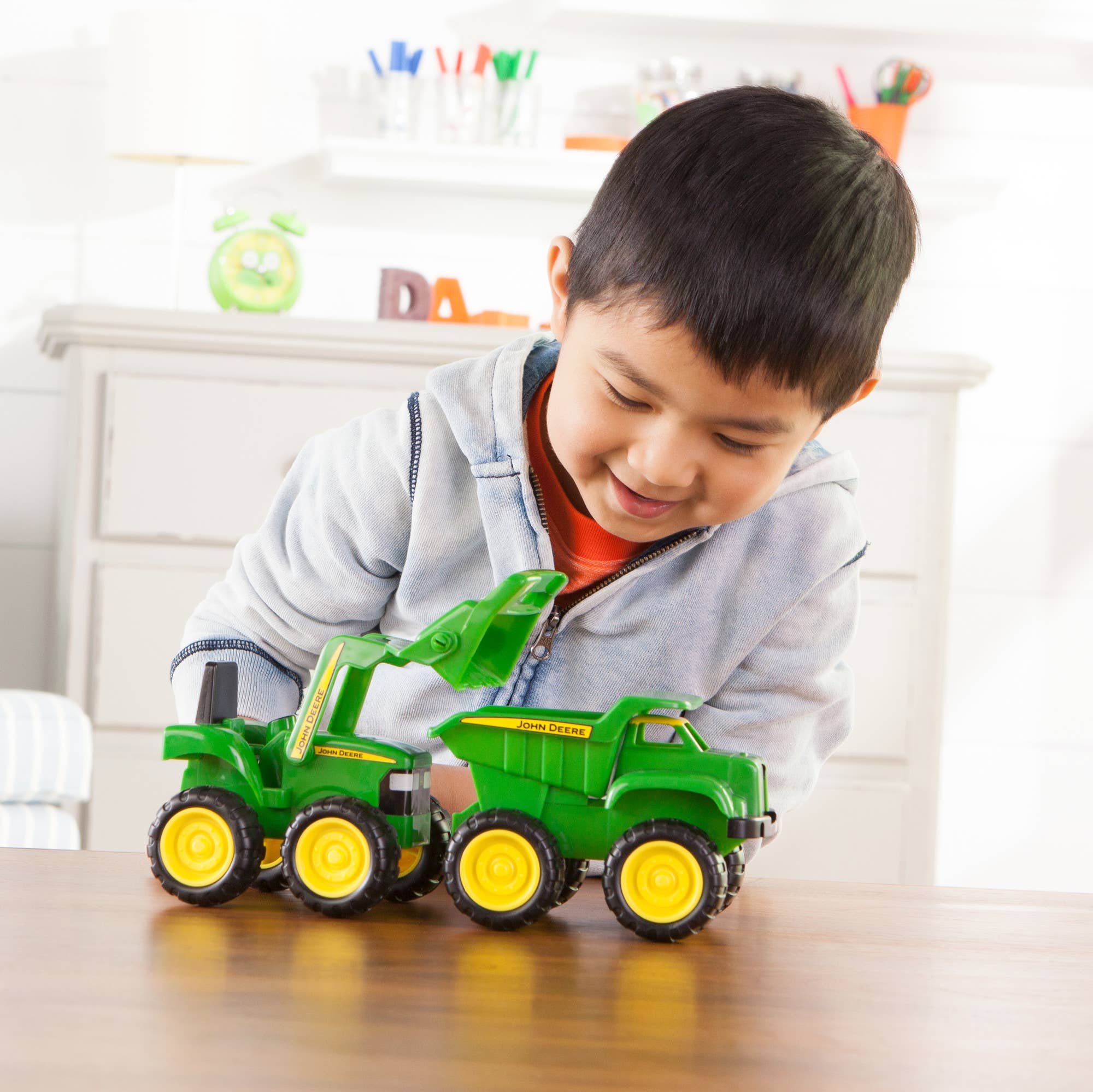 TOMY John Deere 6 inches Sandbox Vehicle 2 Pack