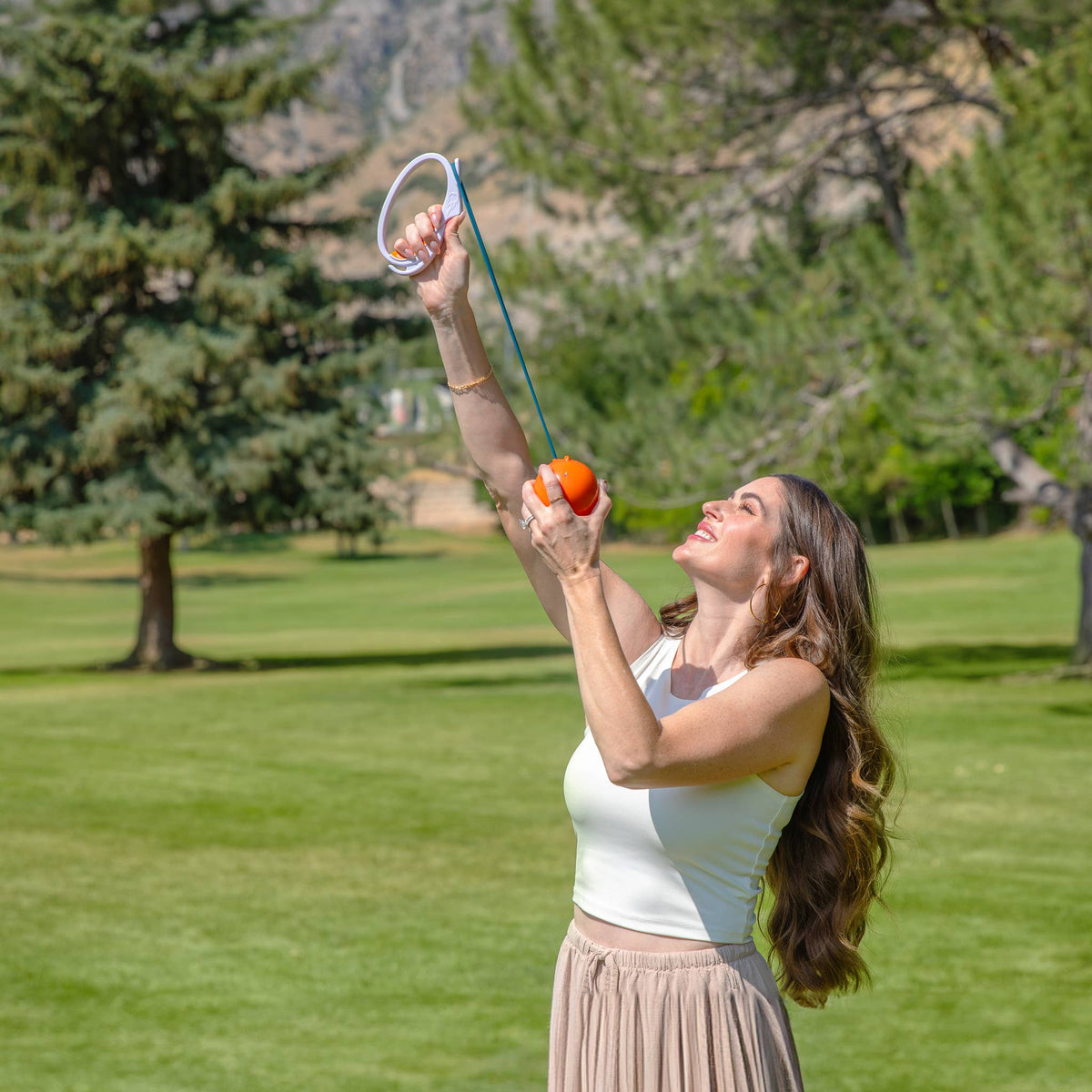 Djubi Parashoot - Outdoor Solo Launching Toy for Kids!