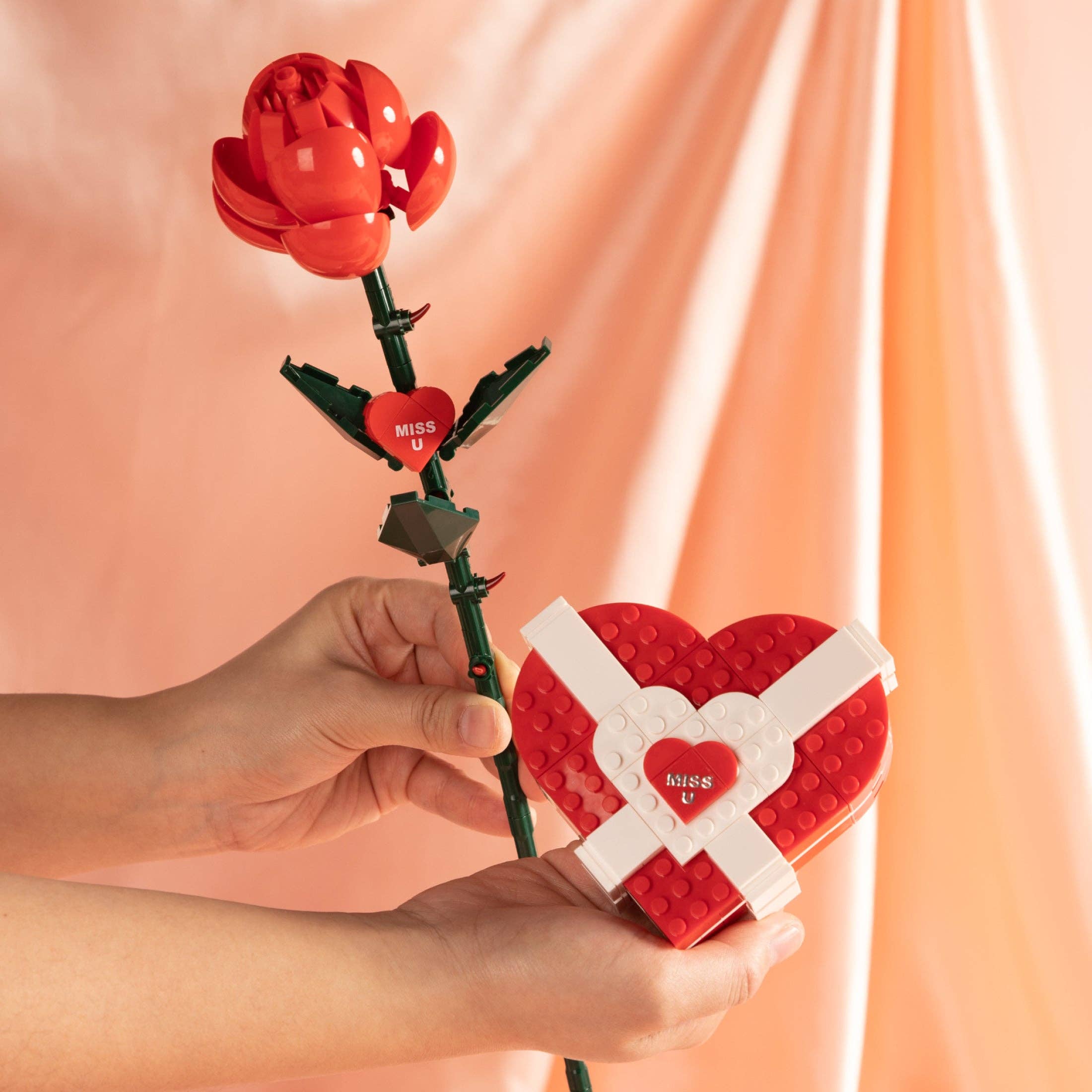 Valentine's Box of Chocolates Display Brick Building Set