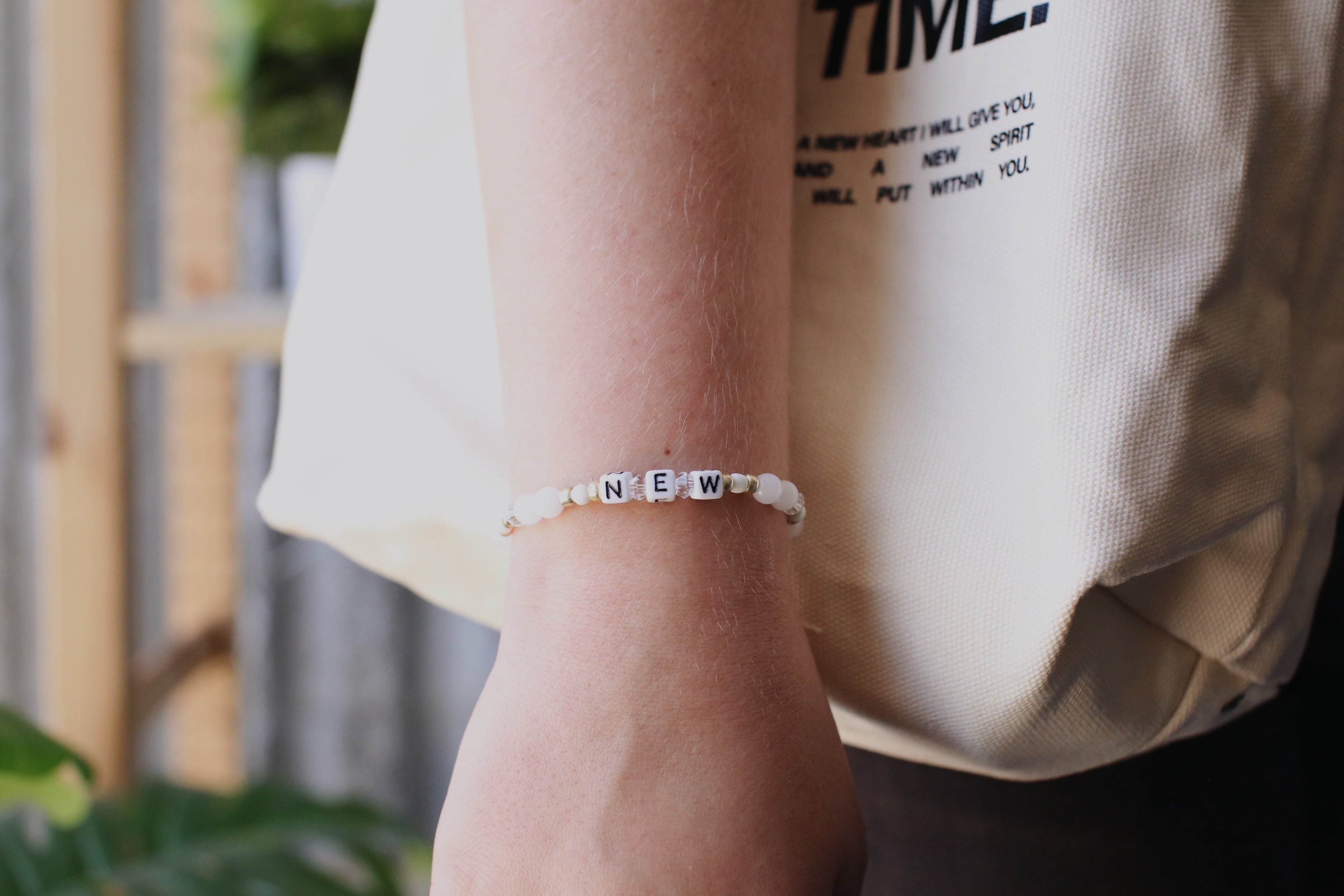 NEW Bracelet – Faith Stretch Bracelet for Women, Symbol of Renewal and Hope