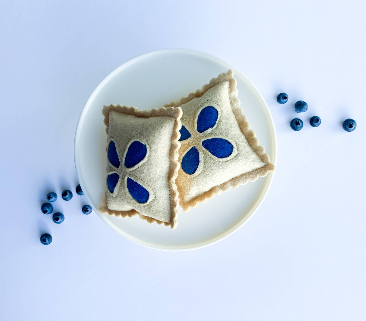 Felt Play Food: Hand Pies