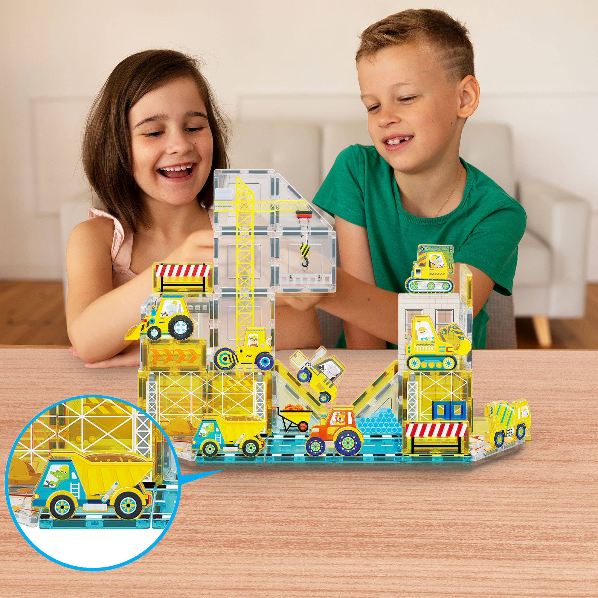 PicassoTiles 8pc Construction Magnetic Action Figures
